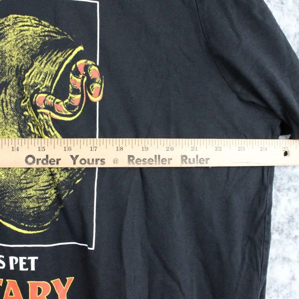 Levis Teachers Pet Cemetary T Shirt Mens Size XL Relaxed Black Short Sleeve